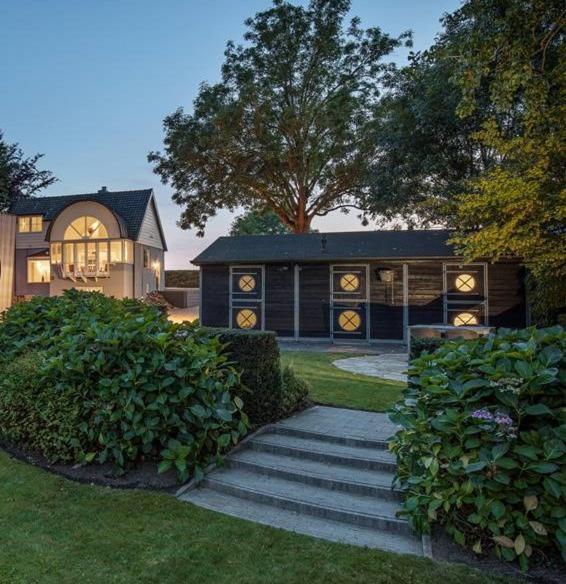 Vakantiehuis Onder De Peppel Met Sauna En Jacuzzi Wijk en Aalburg Exteriér fotografie